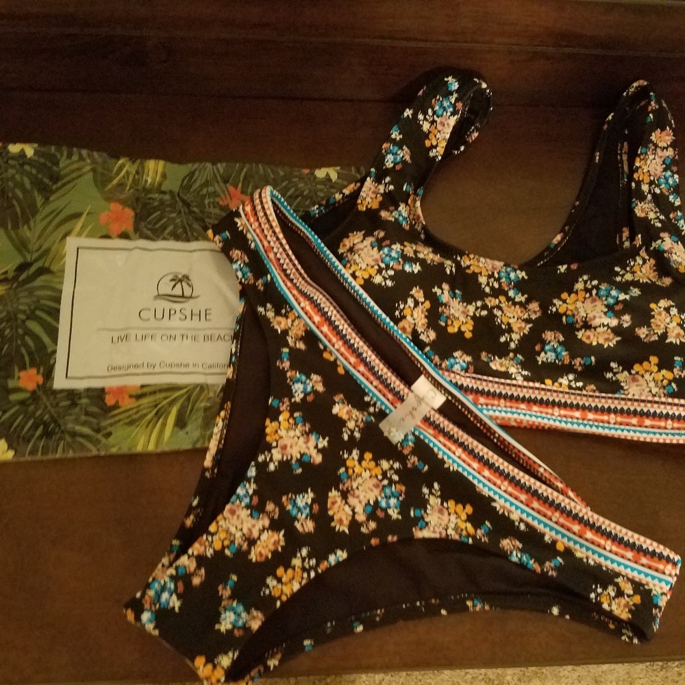 Cupshe Swim Suit